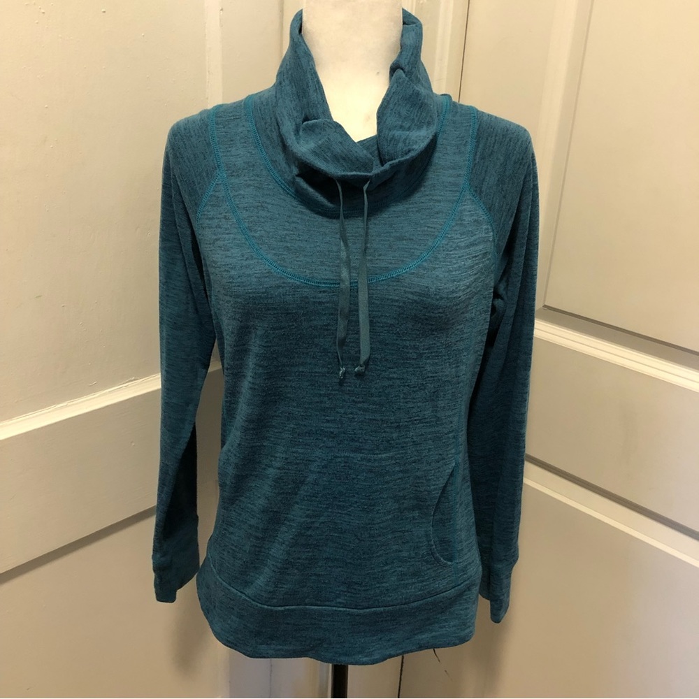 Kuhl ladies turtleneck sweater size medium